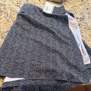 Ripskirt Geometric Black and White Shorts